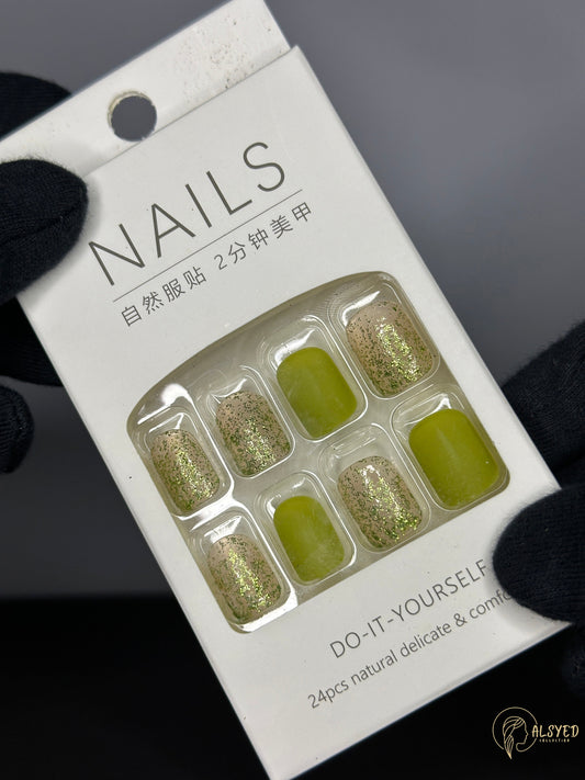 Cute & Colorful Nail Set – Pack of 24 - Green Glitter