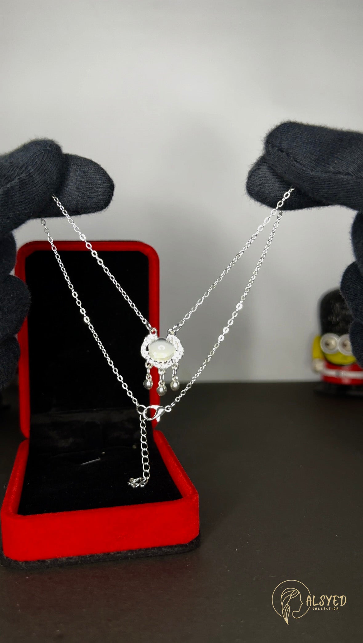 Elegant Shine – Minimalist Lightweight Lock Bell Necklace