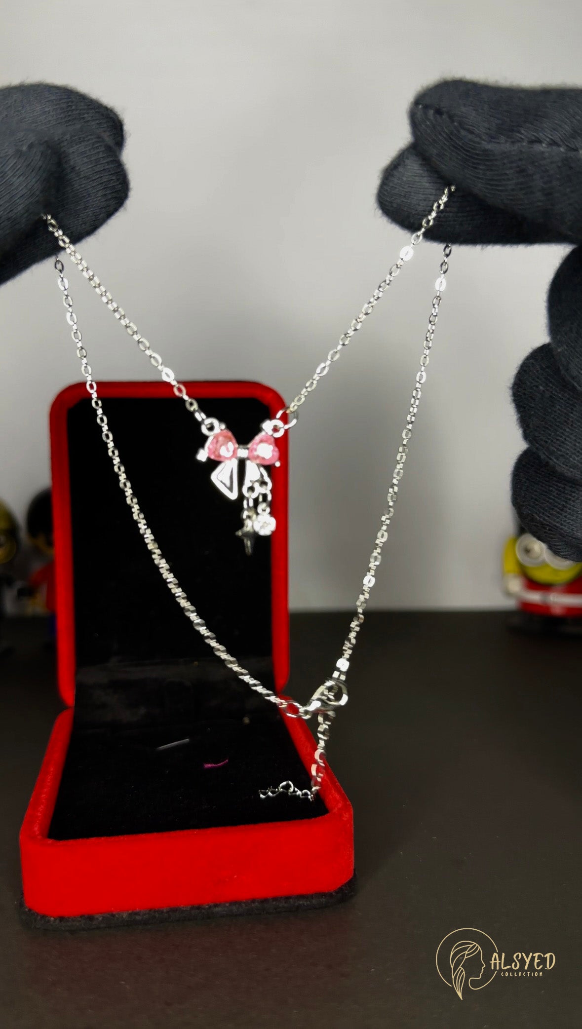 Elegant Shine – Minimalist Lightweight Cupid Bow Heart Necklace
